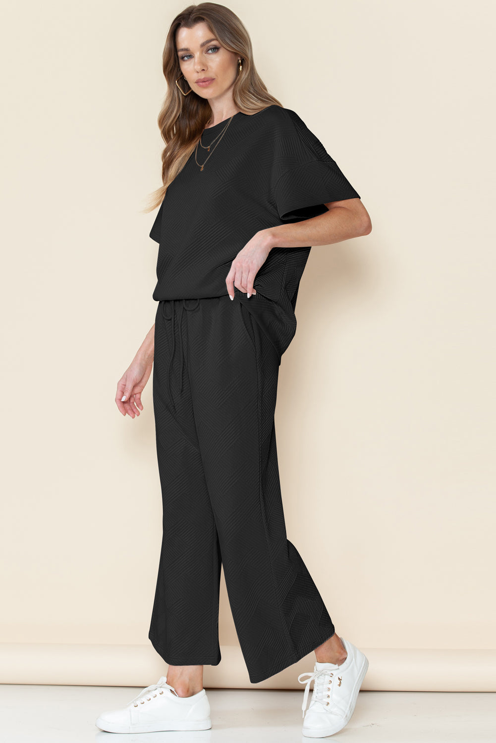 Textured Loose Fit T Shirt & Drawstring Pants Set (Online only)