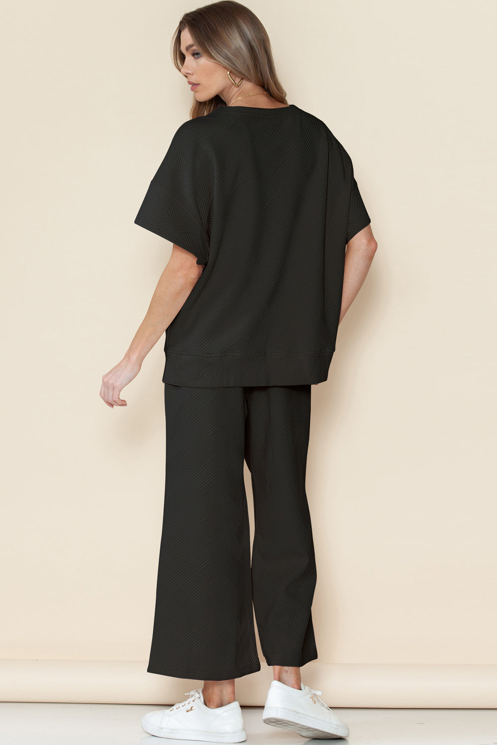 Textured Loose Fit T Shirt & Drawstring Pants Set (Online only)