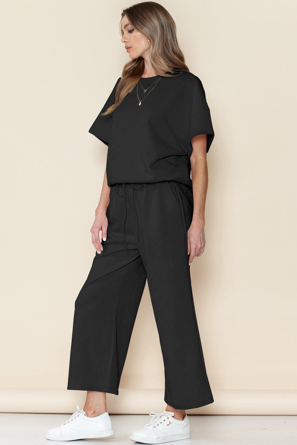 Textured Loose Fit T Shirt & Drawstring Pants Set (Online only)